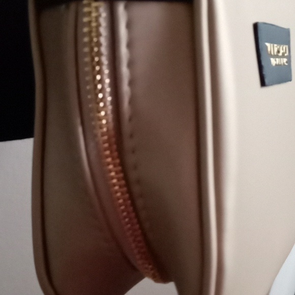 Versace Parfums   Clutch / Crossbody ( bundle for extra savings) - Picture 4 of 16